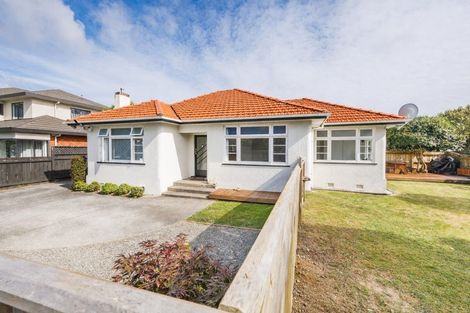 Photo of property in 35 Hardie Street, Hokowhitu, Palmerston North, 4410