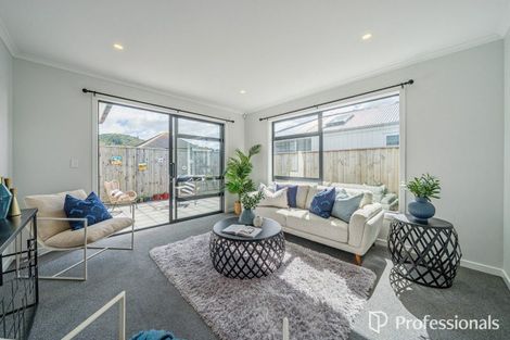 Photo of property in 6 Tarata Lane, Avalon, Lower Hutt, 5011