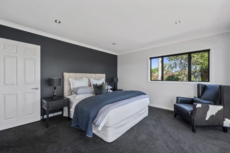 Photo of property in 12a Wainoni Heights, Greenhithe, Auckland, 0632