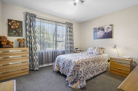 Photo of property in 2/6 Steadman Road, Broomfield, Christchurch, 8042