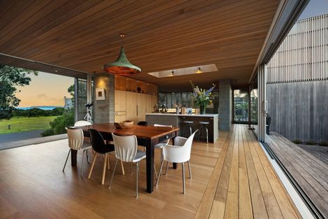 Photo of property in 19 Lagoon Way, Omaha, 0986