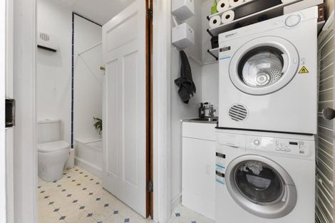 Photo of property in 15 Rainforth Street, Roslyn, Palmerston North, 4414