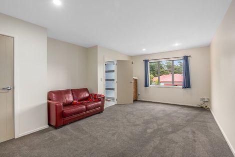 Photo of property in 5 Abbey Way, Whitby, Porirua, 5024