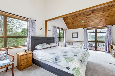 Photo of property in 32 Danbury Drive, Torbay, Auckland, 0630