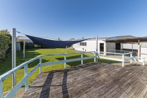 Photo of property in 46 Mako Mako Road, Levin, 5510
