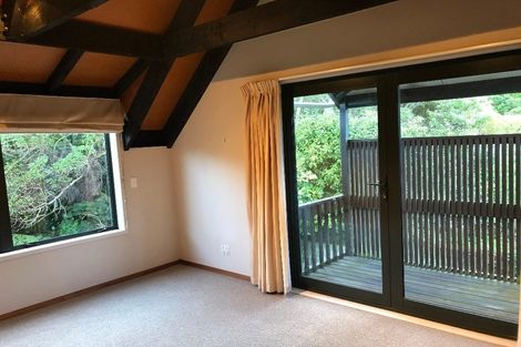 Photo of property in 2a Pitoitoi Road, Days Bay, Lower Hutt, 5013