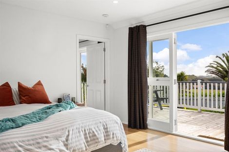 Photo of property in 603 Peak Road, Helensville, 0875