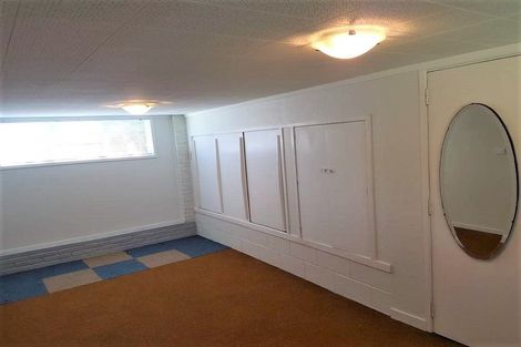 Photo of property in 1/177 Glenfield Road, Hillcrest, Auckland, 0627