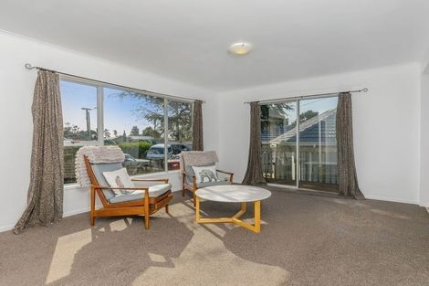 Photo of property in 9 Blacks Road, Greenhithe, Auckland, 0632