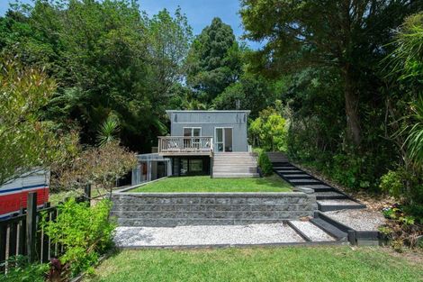 Photo of property in 37 Western Road, Laingholm, Auckland, 0604