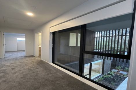 Photo of property in 9 Renata Crescent, Te Atatu Peninsula, Auckland, 0610