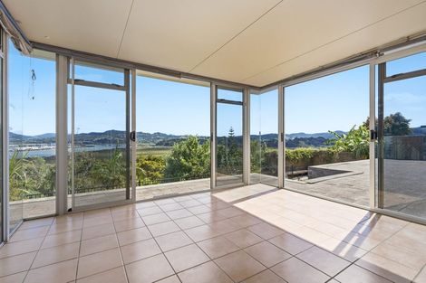 Photo of property in 52 George Point Road, Onerahi, Whangarei, 0110