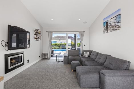 Photo of property in 16 Palm View Terrace, Gulf Harbour, Whangaparaoa, 0930