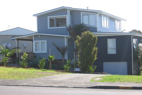Photo of property in 434 Beach Road, Murrays Bay, Auckland, 0630