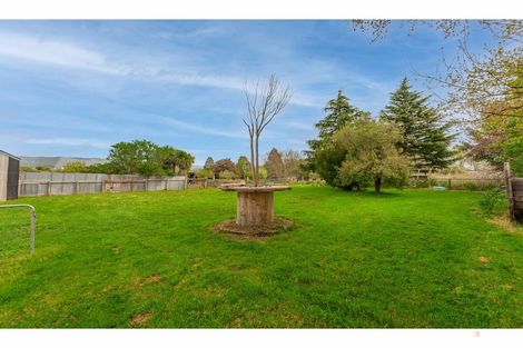 Photo of property in 30 Timaru Road, Waimate, 7924