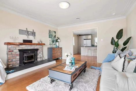 Photo of property in 5 Adriatic Avenue, Henderson, Auckland, 0612