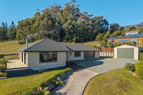 Photo of property in 10 Pukeko Place, Picton, 7220