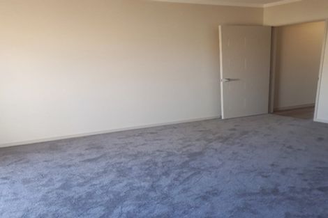 Photo of property in 29 Drumbuoy Drive, Flat Bush, Auckland, 2019