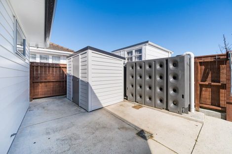 Photo of property in 2 Seddon Street, Takaro, Palmerston North, 4412