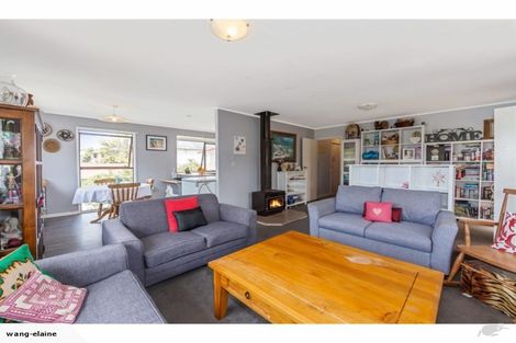 Photo of property in 1/66 Hogans Road, Glenfield, Auckland, 0629