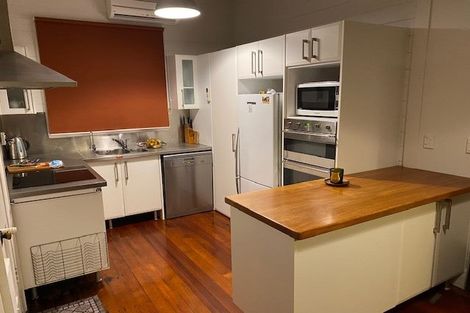 Photo of property in 19 Glen Road, Kelburn, Wellington, 6012
