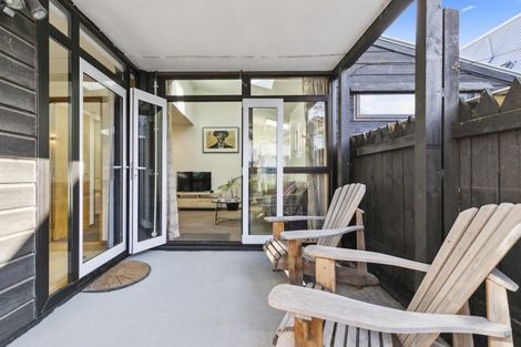 Photo of property in 92 Majoribanks Street, Mount Victoria, Wellington, 6011