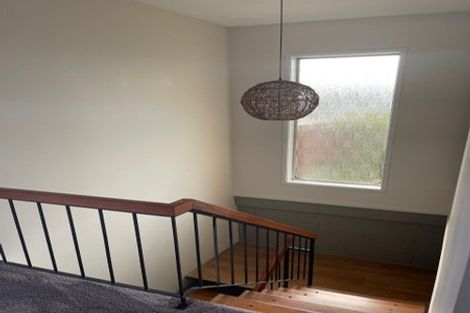 Photo of property in 4 Geoffrey Road, Torbay, Auckland, 0630