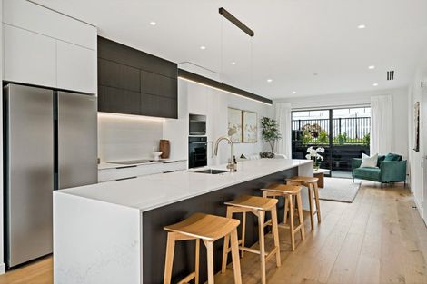 Photo of property in 9 Golden Fall Road, Hobsonville, 0616