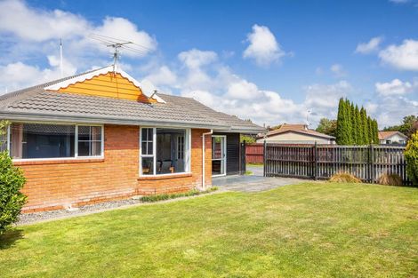 Photo of property in 11b Mulberry Place, Redwood, Christchurch, 8051
