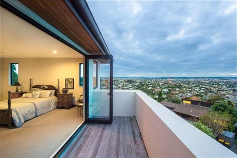 Photo of property in 9 Durness Place, Red Beach, 0932