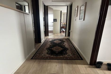 Photo of property in 2/25 Nearco Street, Randwick Park, Auckland, 2105