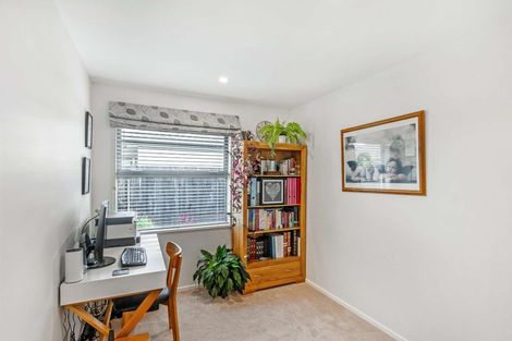 Photo of property in 9 Robalan Close, Halswell, Christchurch, 8025