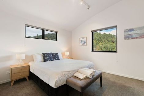 Photo of property in 32 Closeburn Road, Closeburn, Queenstown, 9371