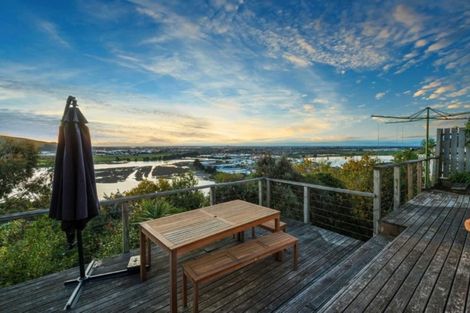 Photo of property in 9 Challis Place, Mount Pleasant, Christchurch, 8081