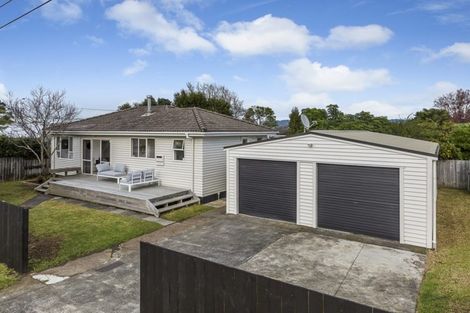Photo of property in 2a Helga Crescent, Te Atatu Peninsula, Auckland, 0610