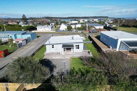 Photo of property in 27 Roore Street, Foxton Beach, Foxton, 4815