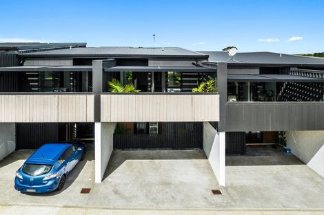 Photo of property in 116 Te Oneroa Way, Long Bay, Auckland, 0630