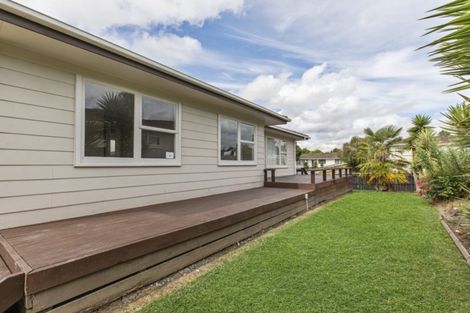 Photo of property in 76 Thompson Terrace, Manurewa, Auckland, 2102