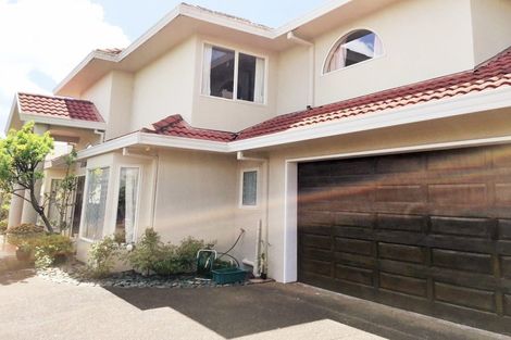 Photo of property in 25 Bronte Place, Somerville, Auckland, 2014
