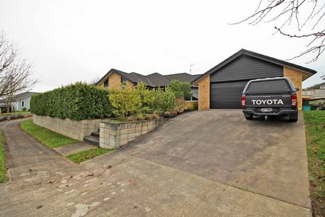 Photo of property in 12 Longbow Terrace, Flagstaff, Hamilton, 3210