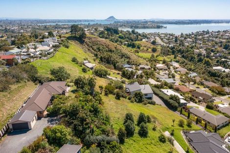 Photo of property in 15 Kite Way, Welcome Bay, Tauranga, 3112