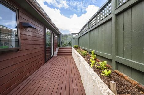 Photo of property in 2/10 Woodland Road, Johnsonville, Wellington, 6037