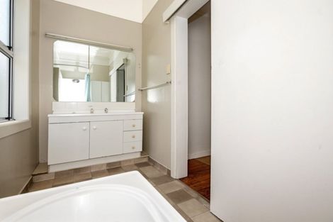 Photo of property in 96 Lytton Road, Te Hapara, Gisborne, 4010