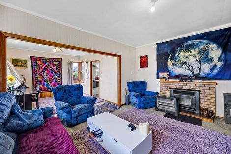 Photo of property in 239 Tawhiti Road, Hawera, 4672