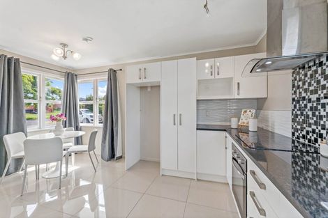 Photo of property in 20 Collie Road, Pukekohe, 2120