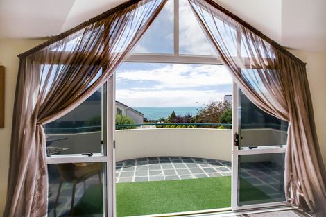 Photo of property in 3/14 Bournemouth Terrace, Murrays Bay, Auckland, 0630