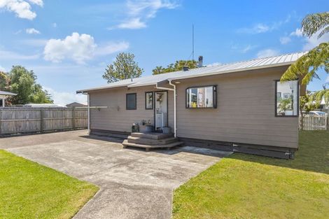 Photo of property in 230c Gravatt Road, Papamoa Beach, Papamoa, 3118