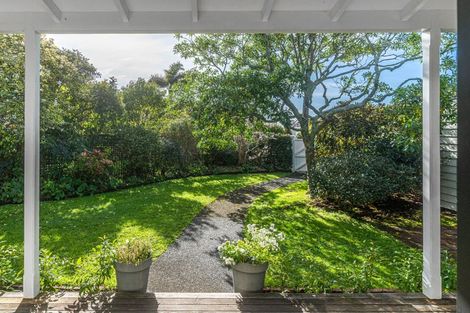 Photo of property in 12 Midway Avenue, Castor Bay, Auckland, 0620