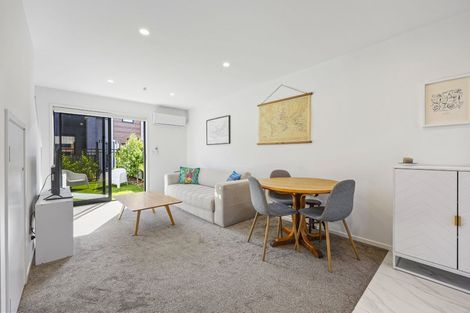 Photo of property in 4/170 Don Buck Road, Massey, Auckland, 0614