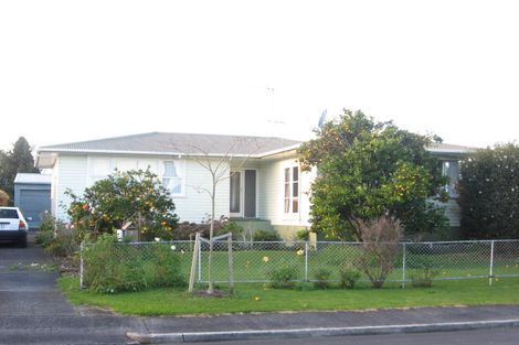 Photo of property in 5 Lomas Place, Manurewa, Auckland, 2102